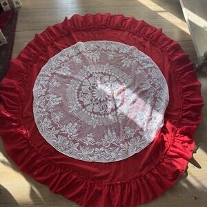 Vintage Round Set Christmas Tablecloth Ruffle Trim White Lace Topper Mcm Cottage
